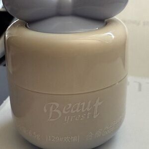 NOVO Bow Design Color Matte # 129 Lip Cream Makeup